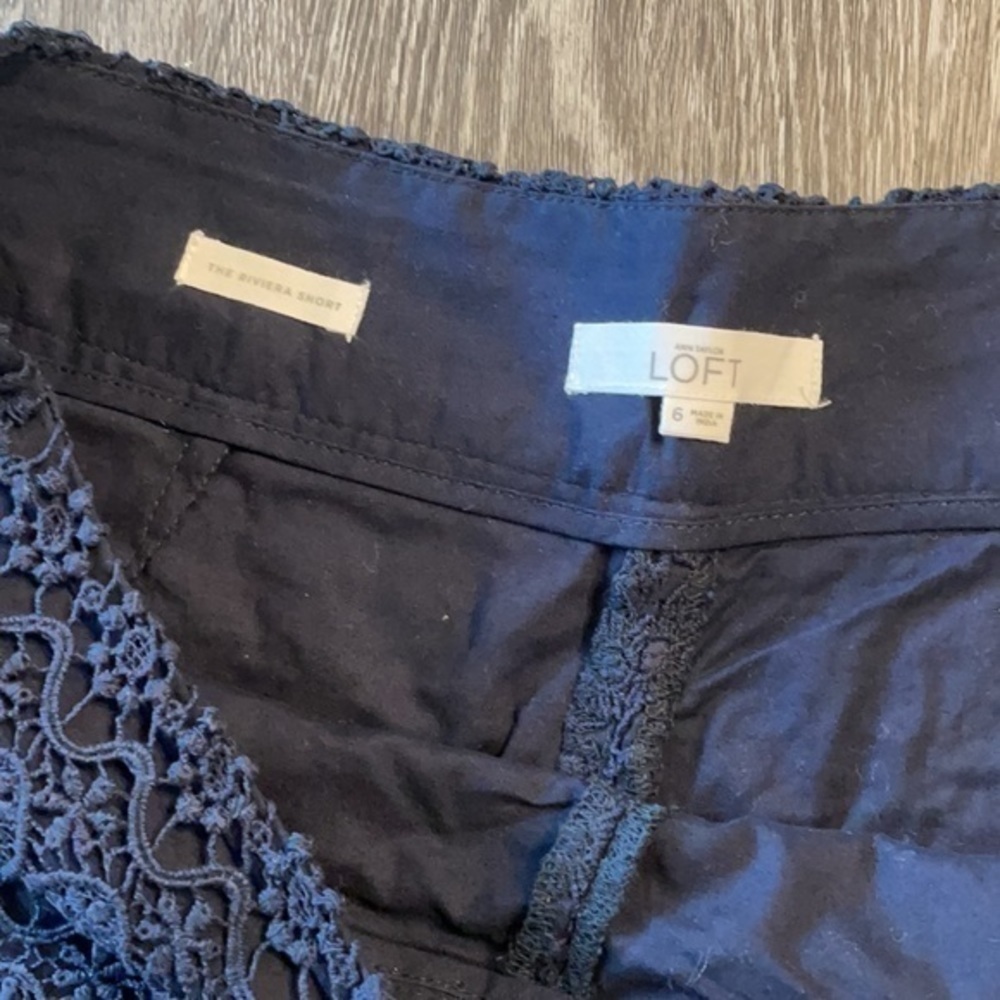 Loft Riviera Short Blue Lace​ - Picture 4 of 7